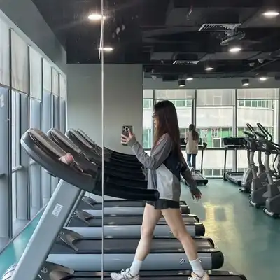 钟宏